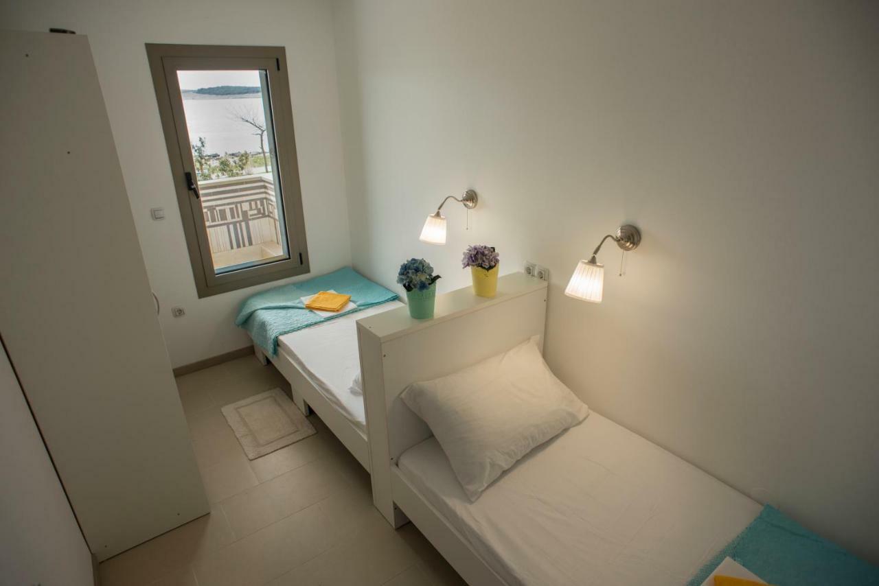 Apartments Svijet Mora 2 Povljana Dış mekan fotoğraf