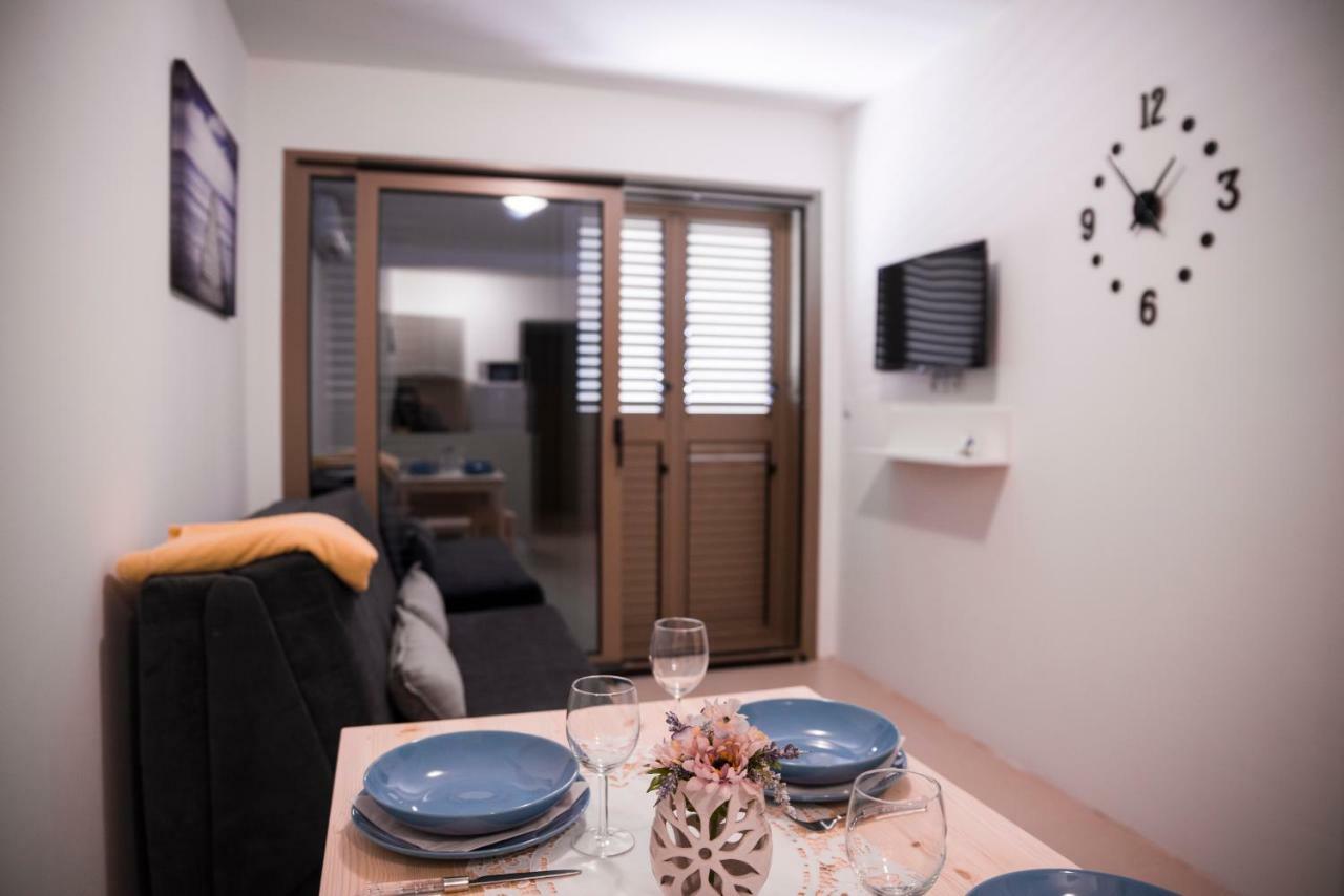 Apartments Svijet Mora 2 Povljana Dış mekan fotoğraf